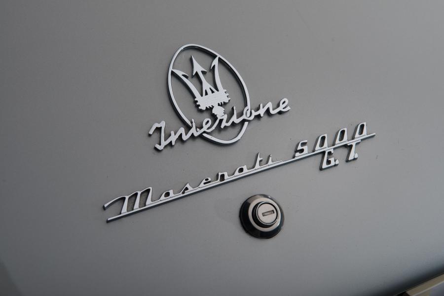 Логотип Maserati 5000 GT Coupe (AM103.016) 1961 года  (фото 7 из 23)